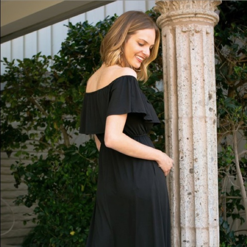 Off-the-shoulder MAXI dress